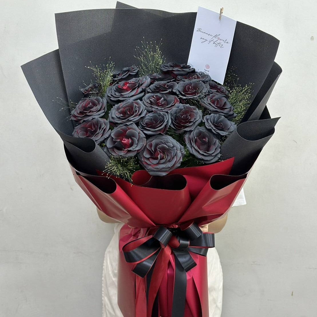 ช่อดอกไม้ "Cherry Kiss"