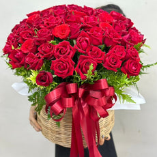 ตะกร้าดอกไม้ "Love Overflow"