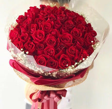 ช่อดอกไม้ "Love and Happiness" กุหลาบแดง 50 ดอก